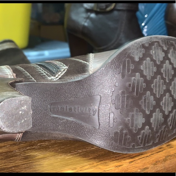 3 pair lot of very gently used ladies size 6 knee high boots - Picture 4 of 6